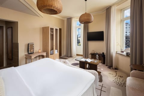 Hypo-allergenic bedding, individually decorated, individually furnished