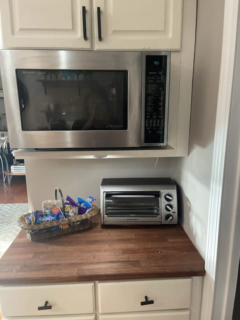 Microwave Convection and Air Fryer/Toaster
