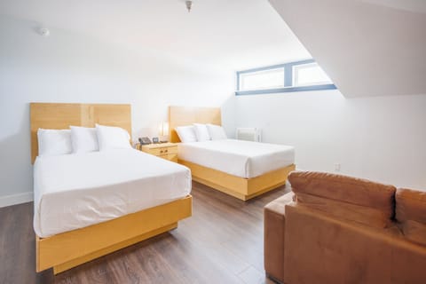 Executive Double Room | Memory foam beds, iron/ironing board, free WiFi, bed sheets