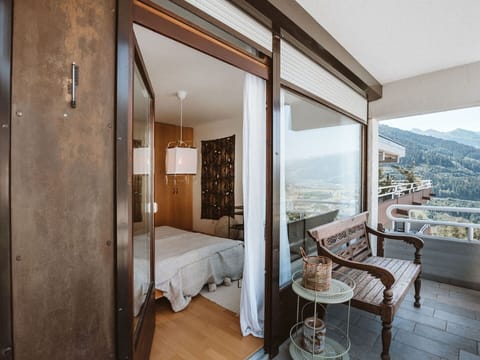 Furniture, Property, Building, Wood, Comfort, Interior Design, Floor, Shade, Lamp, Plant