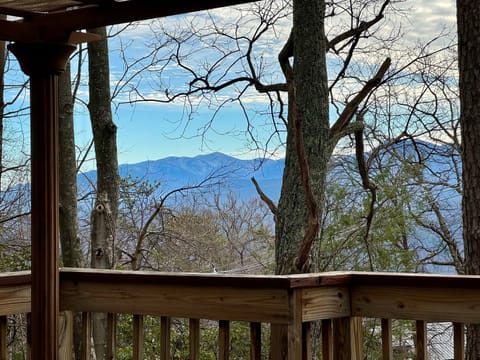 CHRISTMAS BONUS ROOM DECK VIEW