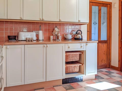 Kitchen | Lephin Cottage, Glendale, Near Dunvegan