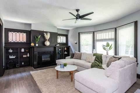 Living room with 55` Smart TV for streaming