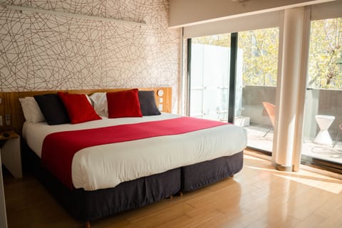 Deluxe Room, Balcony | 1 bedroom, premium bedding, minibar, in-room safe