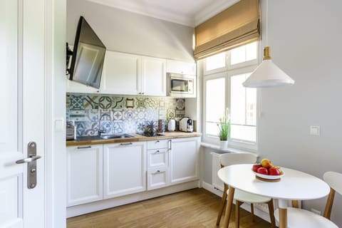 Studio Apartment (Mistral 1 - 51 Haffnera Street) | Private kitchenette | Fridge, stovetop, espresso maker, coffee/tea maker