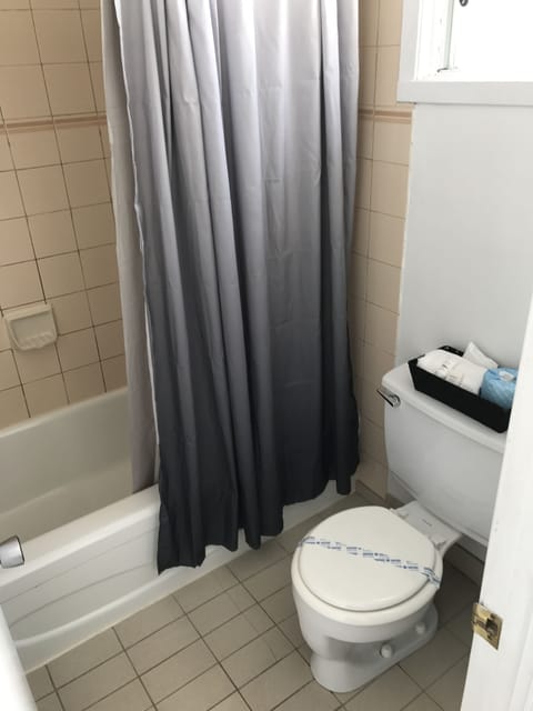 Standard Room, 2 Double Beds, River View | Bathroom | Free toiletries, hair dryer, towels