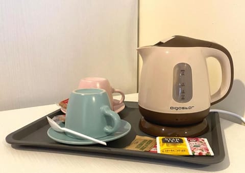 Deluxe Double Room | Private kitchen | Microwave