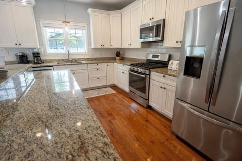 Main House | Main Level | Kitchen