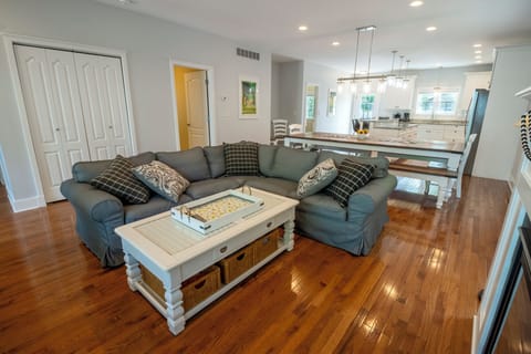 Main House | Main Level | Living Room