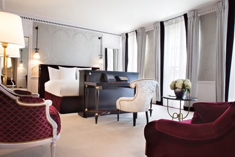 Junior Suite (Prestige) | Premium bedding, down comforters, free minibar items, in-room safe