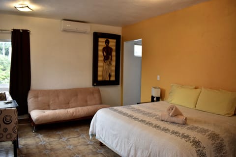 Traditional Suite, 1 King Bed | Iron/ironing board, free WiFi, bed sheets
