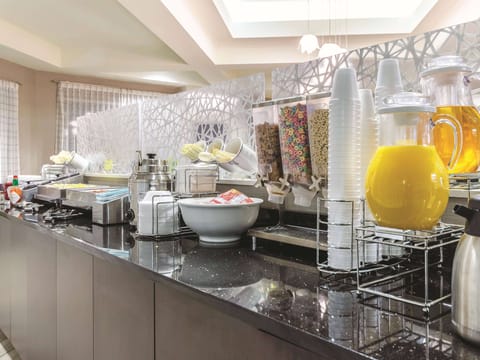 Free continental breakfast