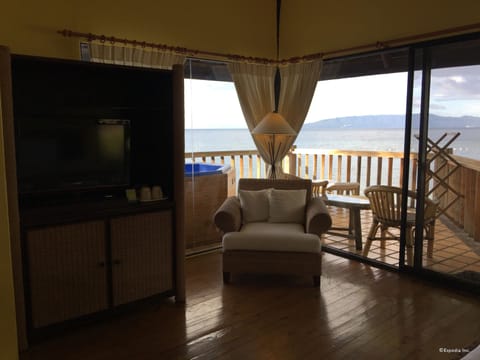 Bungalow, Sea View | Room amenity