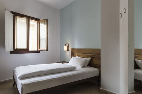 Single Room | Premium bedding, down comforters, minibar, in-room safe