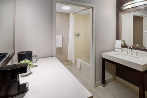 Room, 2 Queen Beds | Bathroom | Combined shower/tub, hair dryer, towels