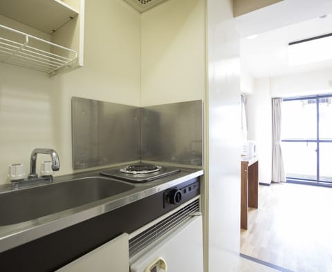 Single Room  (Cleaning is Optional with Additional Cost) | Private kitchenette | Fridge, microwave, stovetop