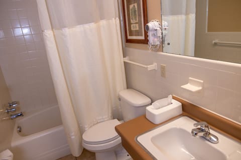 Room, 2 Queen Beds, River View | Bathroom | Hydromassage showerhead, hair dryer, towels, soap