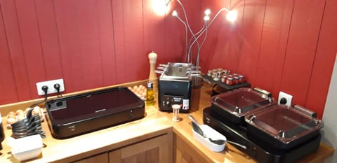 Daily buffet breakfast (EUR 19 per person)