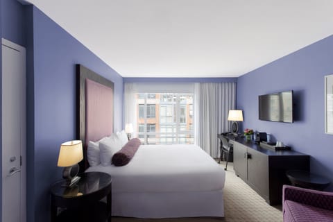 Deluxe Room, 1 King Bed | Egyptian cotton sheets, premium bedding, down comforters, pillowtop beds