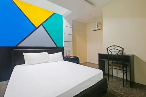 Standard Double Room | Desk, free WiFi, bed sheets