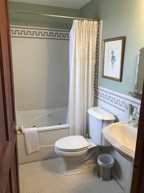 Room (Esther's Garden) | Bathroom | Hair dryer, bathrobes, towels