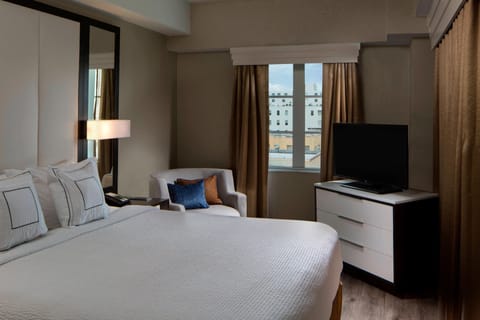 Suite, 1 Bedroom | Premium bedding, down comforters, in-room safe, desk