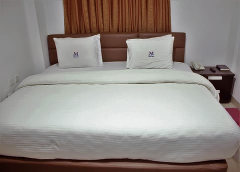 Executive Room | Select Comfort beds, in-room safe, individually furnished, desk