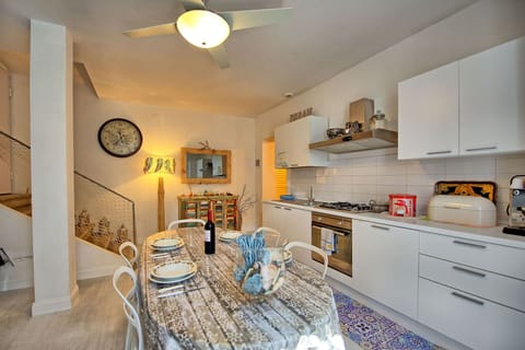 Dining Room, Kitchen