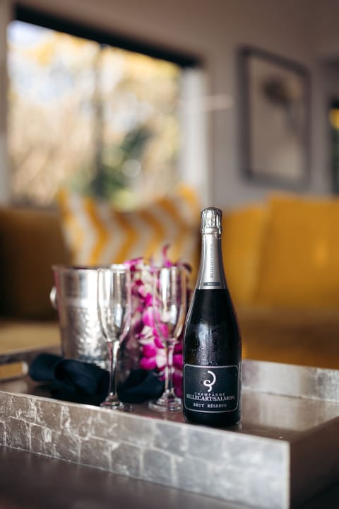 Celebration Suite, Guaranteed high floor | Champagne service
