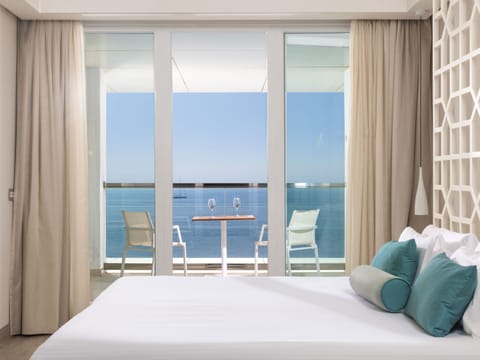 Room, Sea View (OH  LÀ LÀ "THE  ONE¨) | Premium bedding, minibar, in-room safe, desk