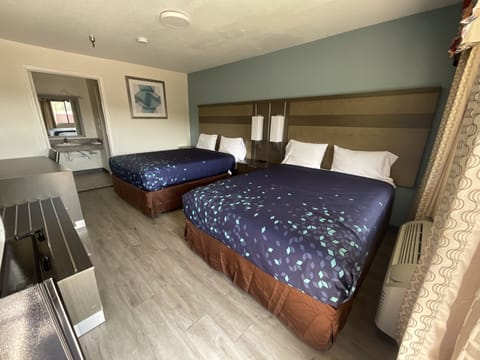 Standard Double Room, Smoking | Free WiFi, bed sheets