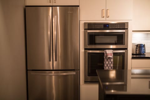 Condo | Private kitchen | Full-size fridge, microwave, oven, stovetop