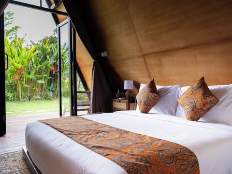 Deluxe Glamping Cabin | View from room