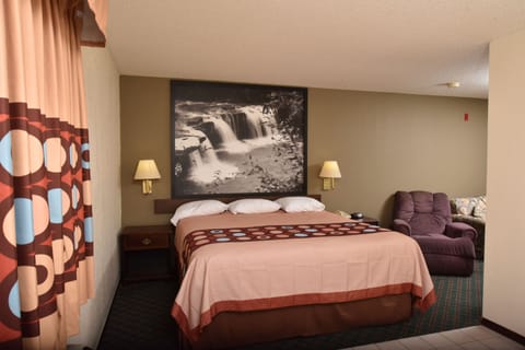 Suite, 1 King Bed, Non Smoking | Premium bedding, down comforters, pillowtop beds, desk