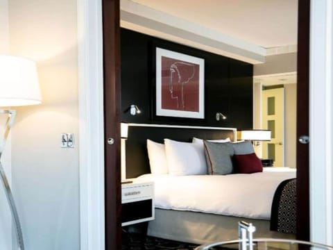 Junior Suite, 1 King Bed with Sofa bed | Premium bedding, down comforters, pillowtop beds, minibar