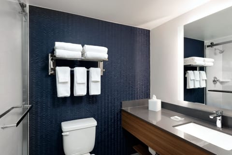 Combined shower/tub, eco-friendly toiletries, hair dryer, towels