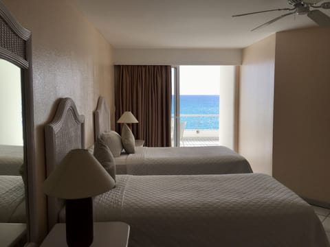 Deluxe Villa, 2 Bedrooms, Ocean View | In-room safe, blackout drapes, soundproofing, iron/ironing board