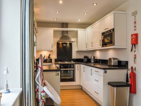 Kitchen area | Wolf’s Den, Filey