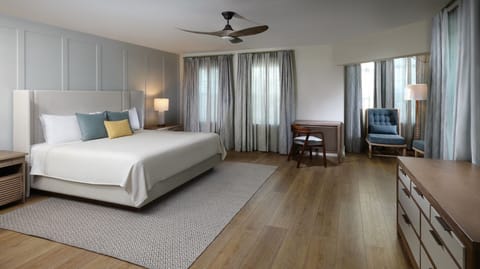 The Residence at Southernmost Beach Resort | Premium bedding, pillowtop beds, in-room safe, desk