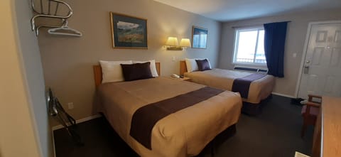 Deluxe Room, 2 Queen Beds, Non Smoking | Free WiFi, bed sheets