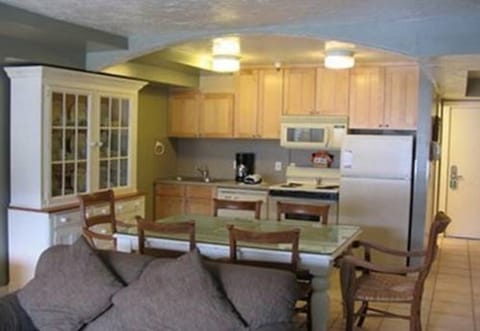 Condo, 2 Bedrooms | Private kitchen | Full-size fridge, microwave, stovetop, dishwasher