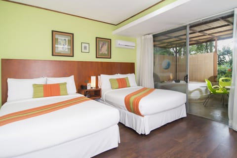 Deluxe Suite, Bathtub, Golf View | 1 bedroom, premium bedding, minibar, in-room safe