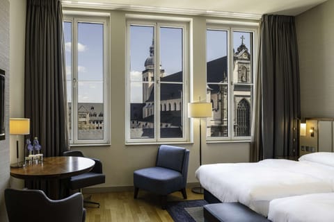 Twin Room (Cathedral Dom View) | Premium bedding, memory foam beds, minibar, in-room safe