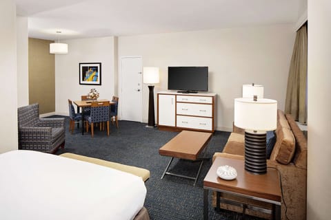 Junior Suite, Accessible, Non Smoking | Premium bedding, pillowtop beds, in-room safe, blackout drapes