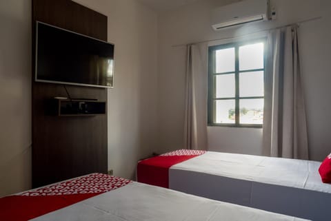 Superior Twin Room | Minibar, desk, iron/ironing board, free WiFi