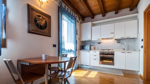 Classic Studio (0 Bedroom) | Private kitchen | Fridge, microwave, oven, electric kettle