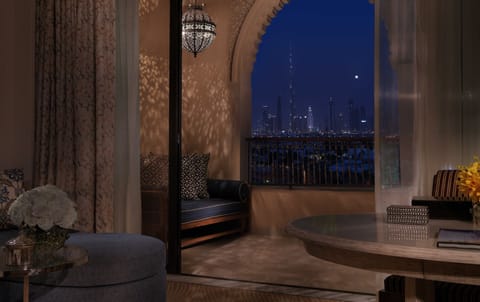 Suite, 1 King Bed (Jumeirah Skyline) | Balcony