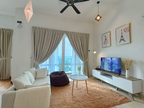 Romantic Apartment | Living area