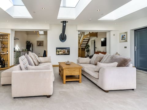 Living area | Y Gelli, Pontyates