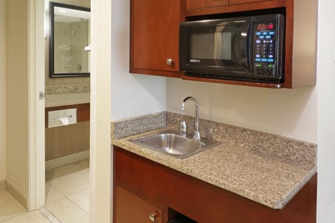 Suite, 1 Bedroom | Minibar, in-room safe, desk, laptop workspace